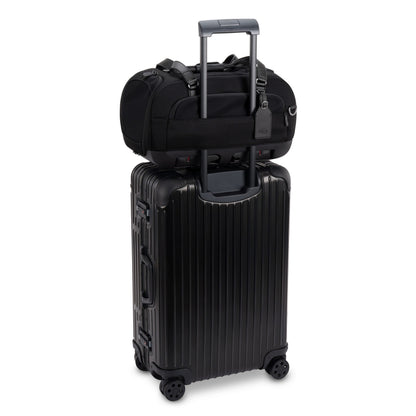 Tavo Dupree airline carry-on pet car seat in black and grey with ISOFIX latches for cats and small dogs