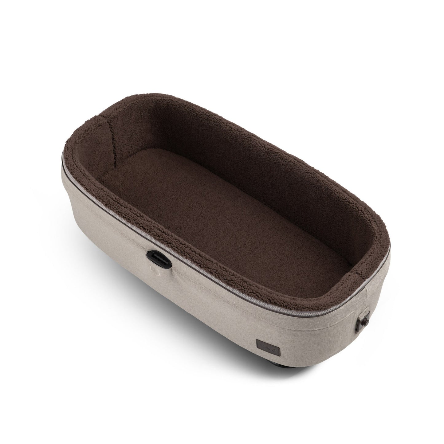 Tavo Maeve pet car seat with ISOFIX base for cats and dogs in multiple sizes and colors