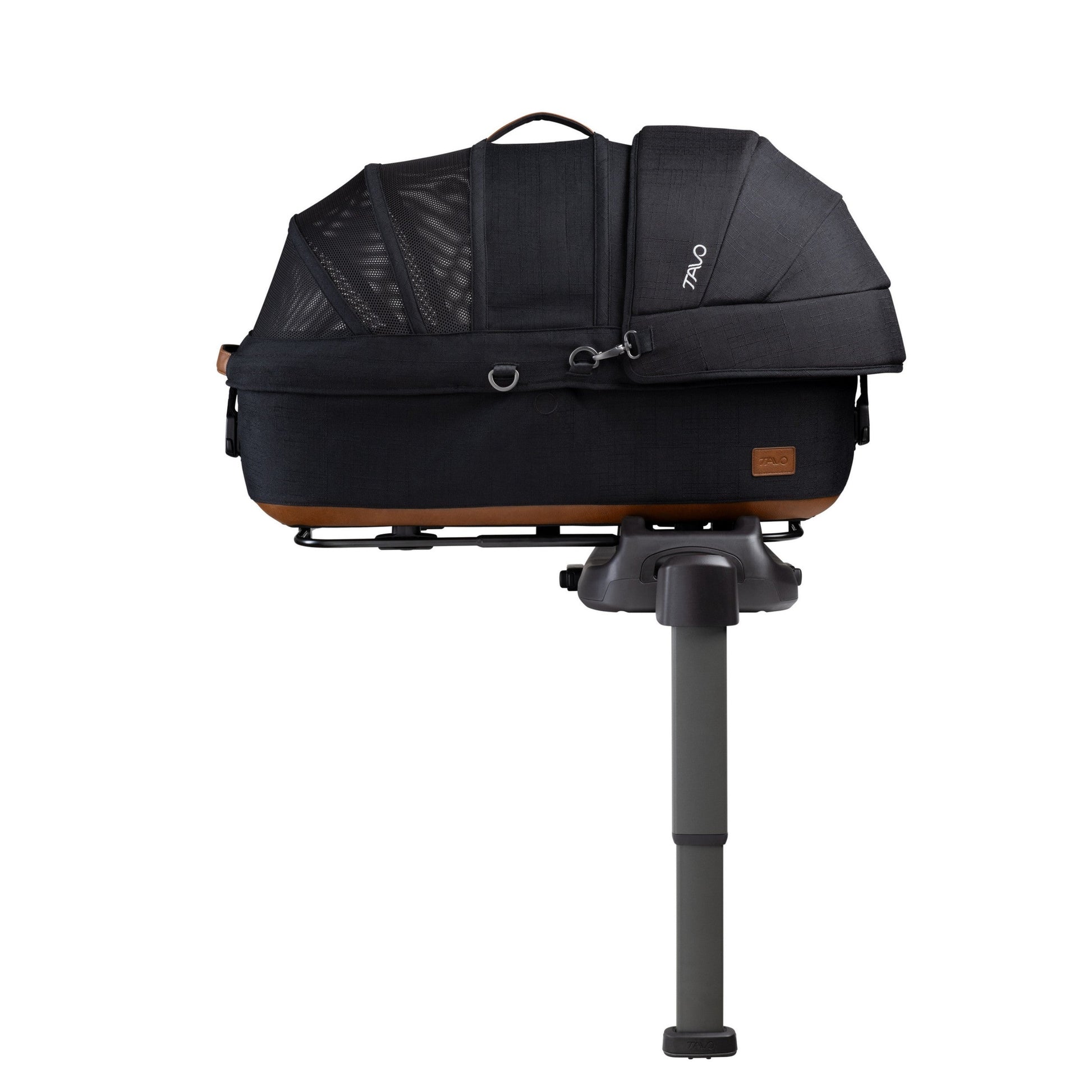 Tavo Maeve pet car seat with ISOFIX vehicle base in various sizes and colors for cats and dogs