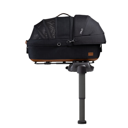Tavo Maeve pet car seat with ISOFIX vehicle base in various sizes and colors for cats and dogs