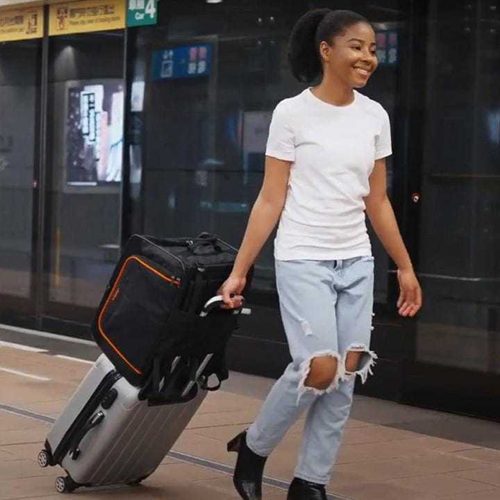 Ibiyaya JetPaw 3-in-1 pet stroller with removable airline-approved carrier and expandable design