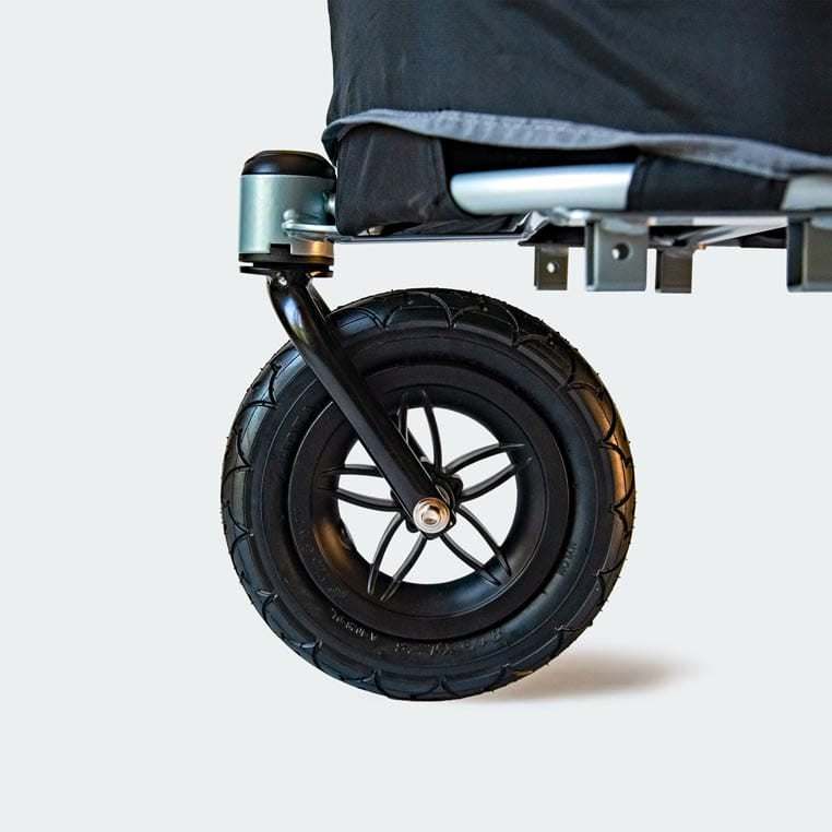InnoPet Sporty EVR pet stroller on all-terrain trail with small dog inside