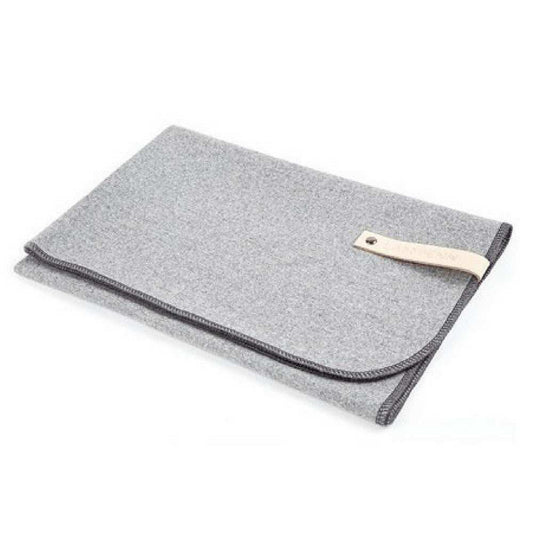 ÅSNEN Luxury Dog Blanket by Labbvenn, soft woolen travel blanket with leather label