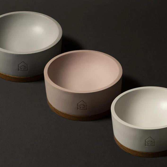 Labbvenn Vuku Single Buffet Luxury Dog Bowl by Labbvenn Vuku Single Buffet Luxury Dog Bowl by Labbvenn | Pets Own Us