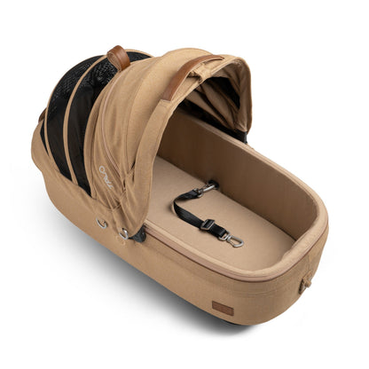 Tavo Pets Dog Car Seat Tavo Maeve Pet Car Seat | ISOFIX with Vehicle Base | 3 Sizes & 5 Colours | Cats & Dogs Pet Car Seat | Tavo Maeve ISOFIX with Vehicle Base | 3 Sizes & 5 Colours